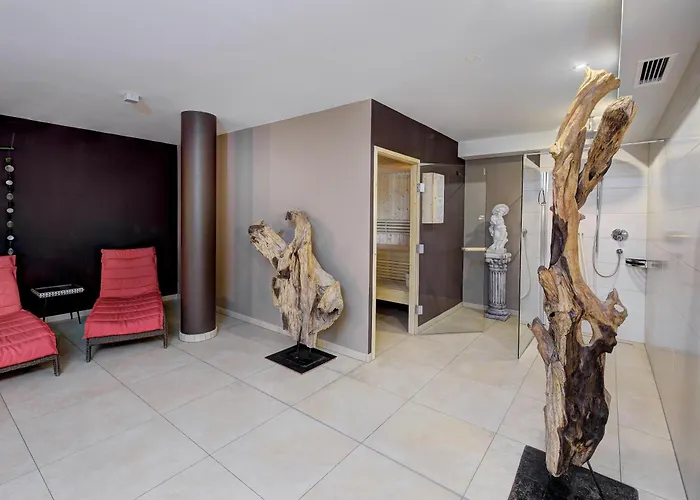 Lorivita Residenz Apartman *